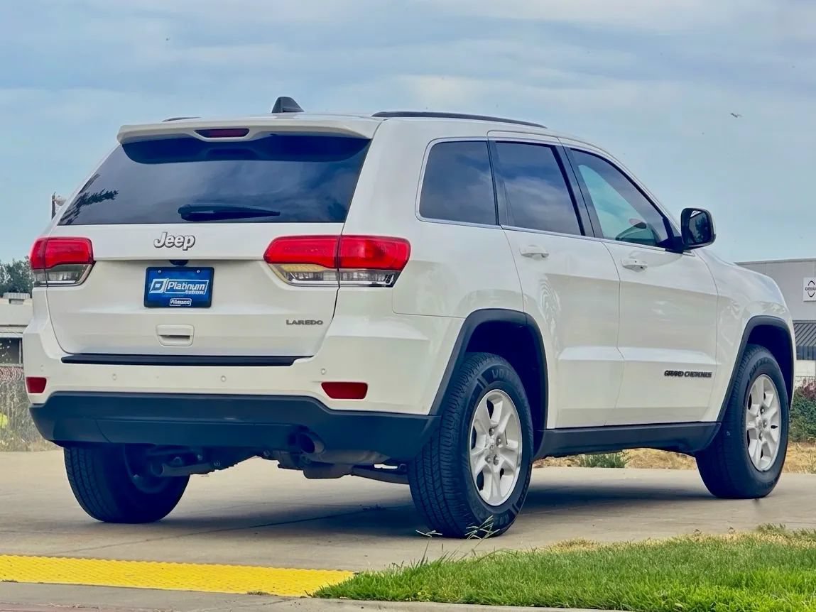 Used 2017 Jeep Grand Cherokee Laredo RWD image 6