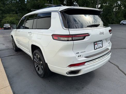Certified 2023 Jeep Grand Cherokee L Overland w/ Rear Seat Video Group I AWD/4WD image 13