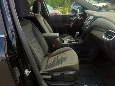 Used 2024 Chevrolet Equinox LT AWD/4WD image 17