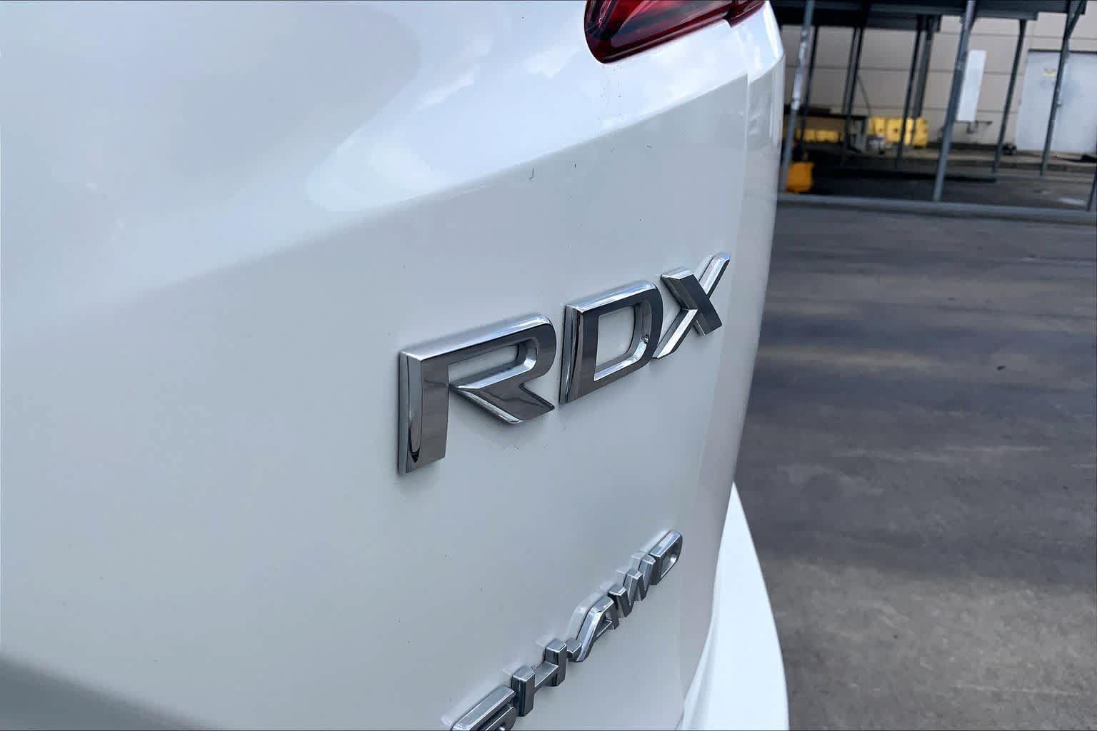 Used 2024 Acura RDX SH-AWD image 10