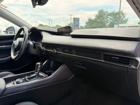 Used 2020 MAZDA MAZDA3 AWD Sedan w/ Select Package image 24