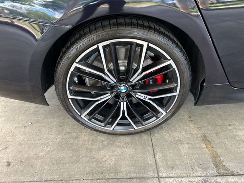 Used 2023 BMW 540i w/ M Sport Package RWD image 17