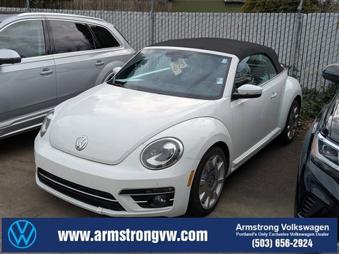 Used 2019 Volkswagen Beetle 2.0T SE image 1