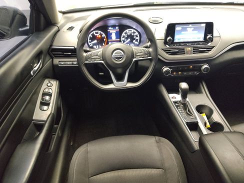 Used 2022 Nissan Altima 2.5 S FWD image 22