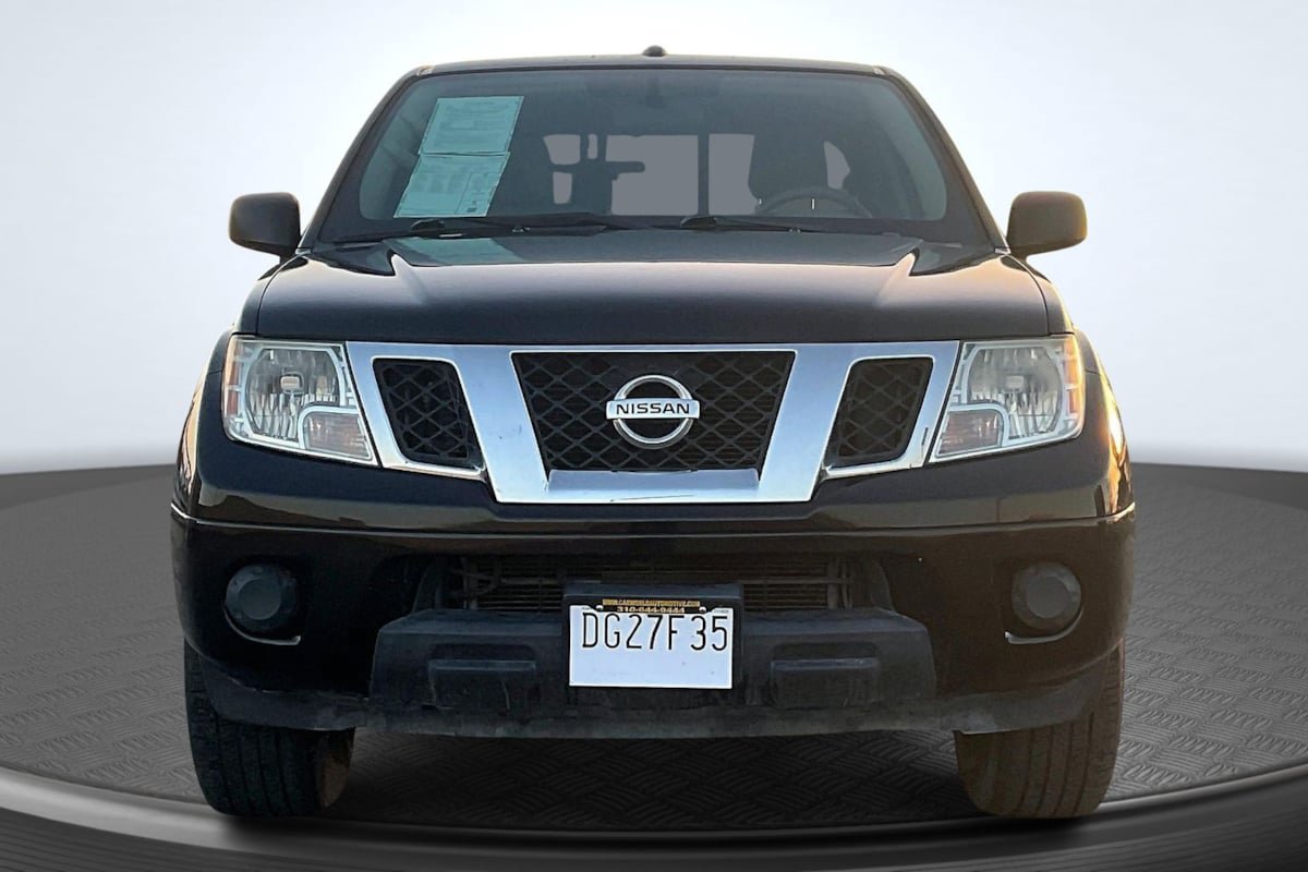 Used 2018 Nissan Frontier SV RWD image 3
