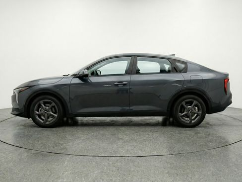 Used 2025 Kia K4 FWD image 5