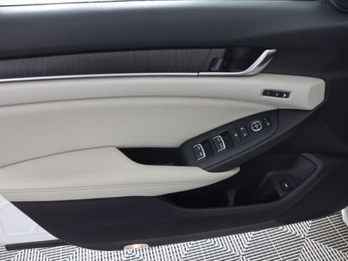 Used 2021 Honda Accord EX-L image 25