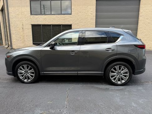 Used 2023 MAZDA CX-5 Signature AWD/4WD image 3