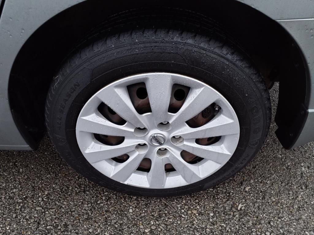 Used 2014 Nissan Sentra SV FWD image 25
