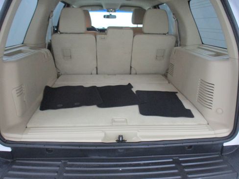 Used 2016 Ford Expedition XL AWD/4WD image 7