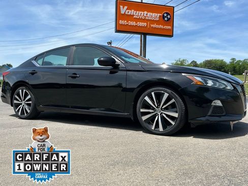 Used 2021 Nissan Altima 2.5 SR FWD image 1