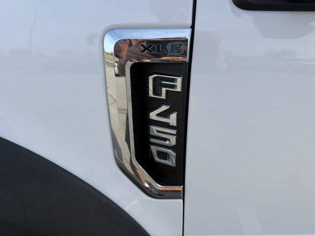 Used 2017 Ford F450 XL w/ Power Equipment Group AWD/4WD image 14
