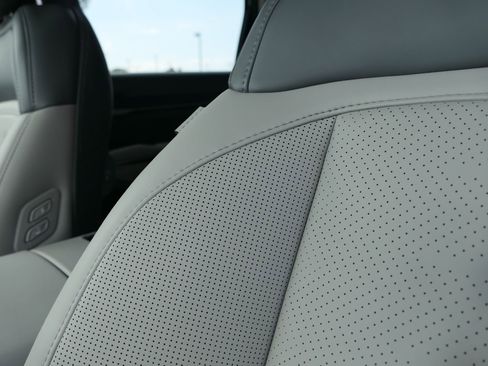 New 2026 Kia EV9 Wind image 12