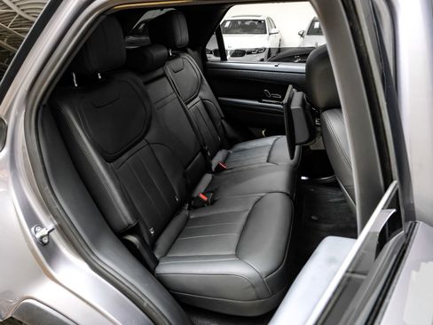 Used 2024 Land Rover Range Rover Sport Dynamic SE image 37