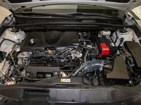 Used 2023 Toyota Camry LE image 17