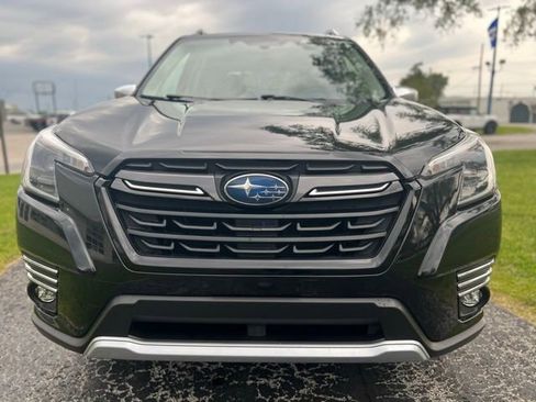 Used 2023 Subaru Forester Touring AWD/4WD image 3