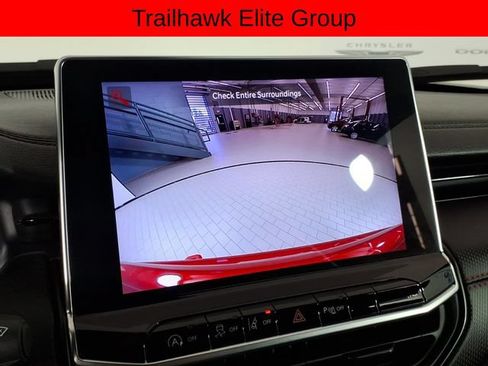 Used 2024 Jeep Compass Trailhawk w/ Trailhawk Elite Group AWD/4WD image 26