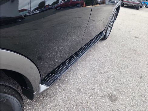 Used 2019 Nissan Armada SL w/ Premium Package image 25