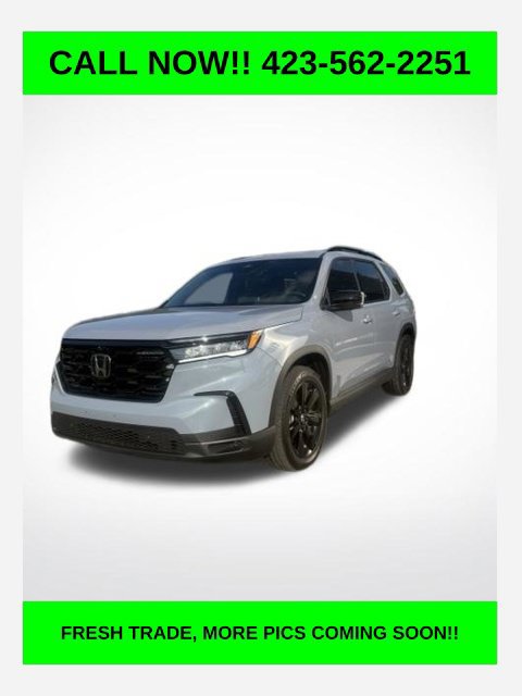 Used 2025 Honda Pilot Black Edition image 1