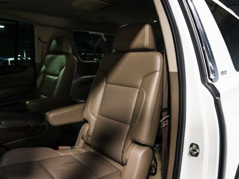 Used 2015 GMC Yukon XL SLT w/ Open Road Package AWD/4WD image 24