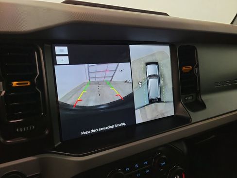 Used 2021 Ford Bronco Badlands image 27