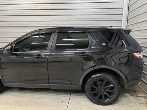 Used 2016 Land Rover Discovery Sport SE AWD/4WD image 5