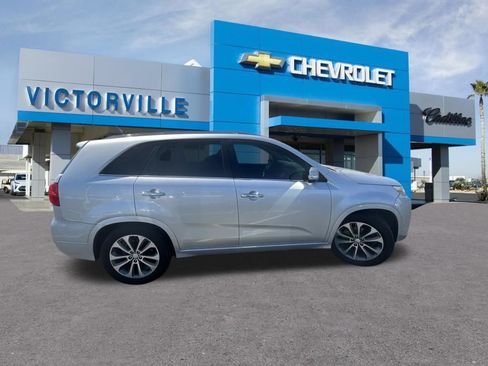 Used 2015 Kia Sorento SX FWD image 4