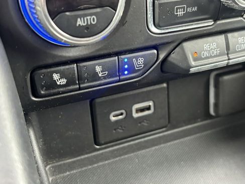 Used 2021 GMC Yukon AT4 w/ AT4 Premium Package image 34