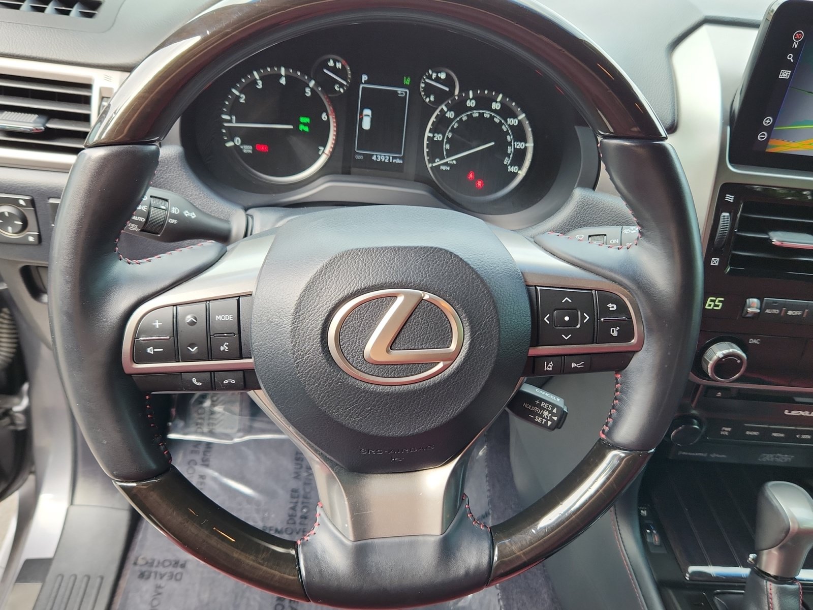 Used 2022 Lexus GX 460 Premium w/ Accessory Package AWD/4WD image 9