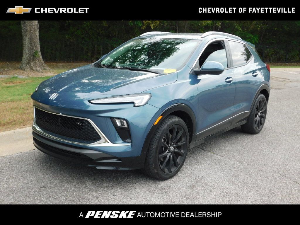 Used 2024 Buick Encore GX Sport Touring w/ Experience Buick Package FWD image 1