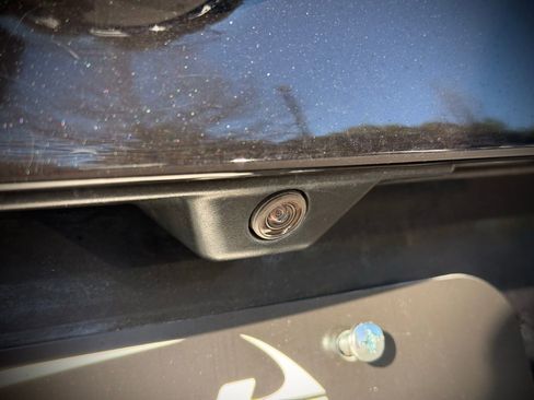 Used 2019 Alfa Romeo Giulia Ti w/ Quick Order Package 22Z Lusso image 11