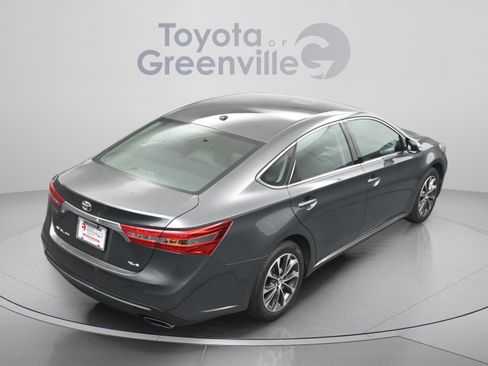 Used 2016 Toyota Avalon XLE image 25