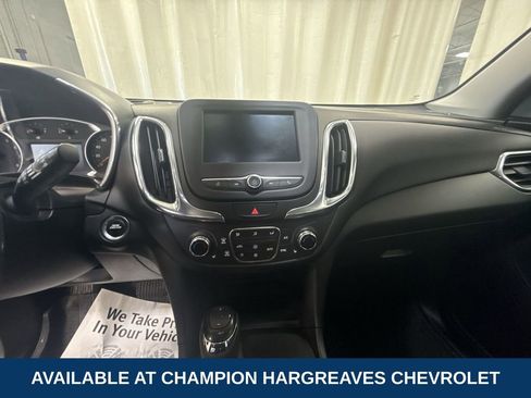 Used 2020 Chevrolet Equinox LT w/ Driver Convenience Package image 14