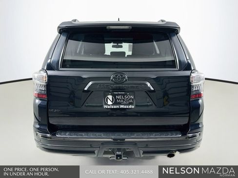 Used 2019 Toyota 4Runner Limited AWD/4WD image 7
