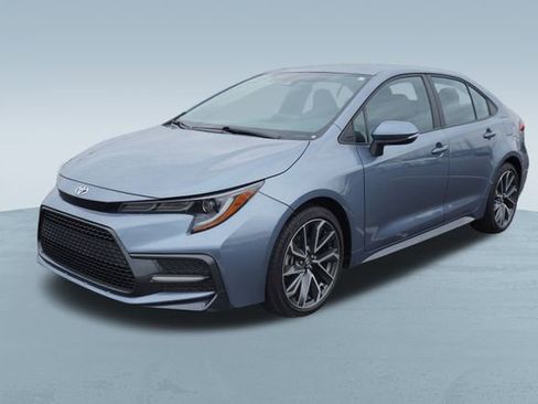 Used 2022 Toyota Corolla SE w/ Carpet Mat Package (TMS) image 3