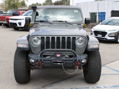 Used 2021 Jeep Gladiator Sport AWD/4WD image 2