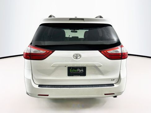 Used 2017 Toyota Sienna LE FWD image 7