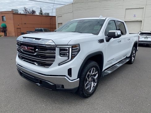Used 2026 GMC Sierra 1500 SLT w/ SLT Premium Package AWD/4WD image 2