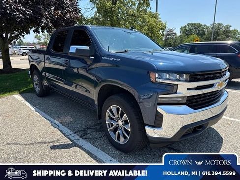 Used 2022 Chevrolet Silverado 1500 LT AWD/4WD image 1