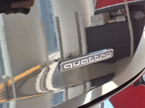 Certified 2023 Audi Q5 2.0T Premium w/ Convenience Package image 19