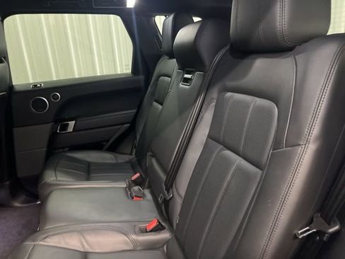Used 2019 Land Rover Range Rover Sport HSE image 15