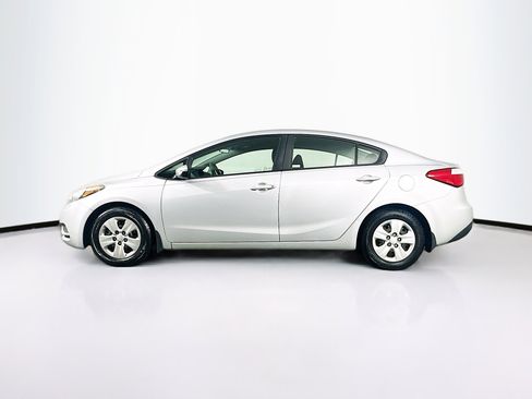 Used 2016 Kia Forte LX FWD image 4