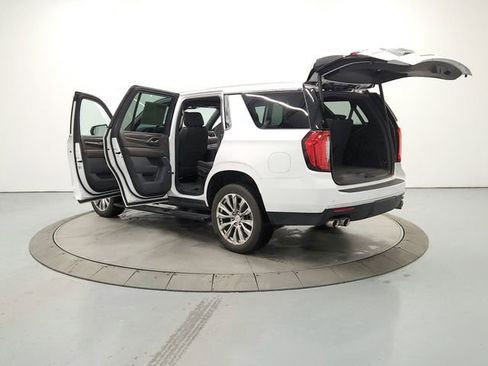 Used 2023 GMC Yukon Denali image 13