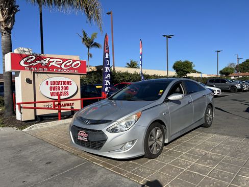 Used 2012 Hyundai Sonata Hybrid w/ Ultimate Pkg image 4