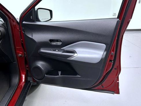 Certified 2023 Nissan Kicks SR w/ SR Premium Package FWD image 16