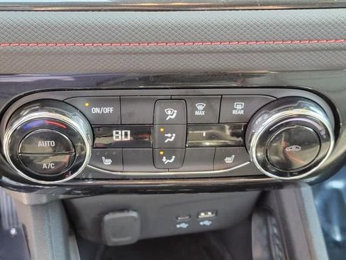 Used 2024 Chevrolet TrailBlazer RS w/ Convenience Package FWD image 27