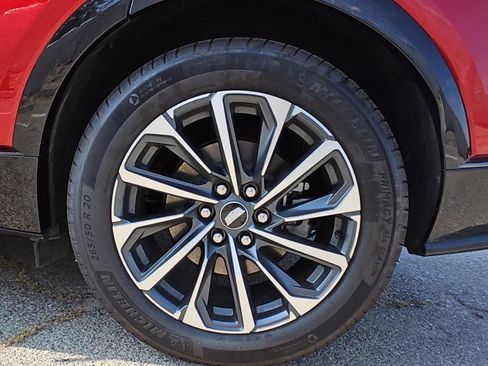 Used 2025 Cadillac Lyriq Sport AWD/4WD image 15