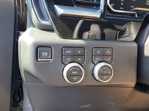 New 2026 GMC Sierra 1500 SLT AWD/4WD image 32
