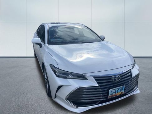 Used 2019 Toyota Avalon Limited w/ Advanced Safety Package FWD image 7