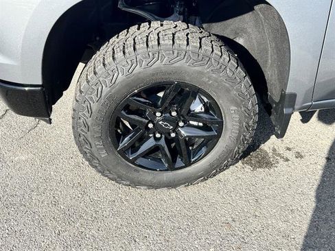 New 2026 Chevrolet Silverado 1500 Custom Trail Boss w/ Dark Appearance Package image 10